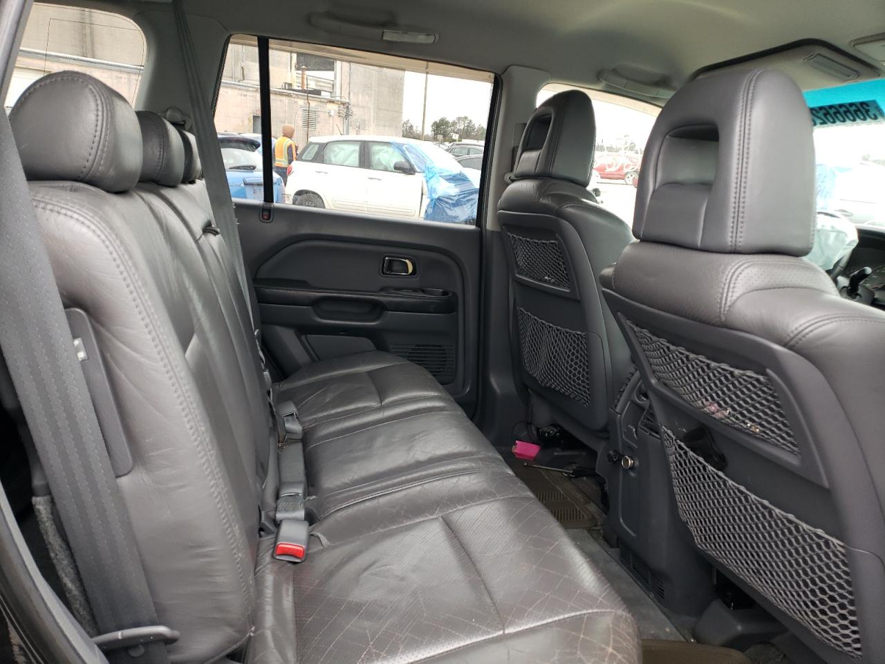 Photo 6 from auction – 2003 HONDA PILOT EXL with VIN 2HKYF18713H612417