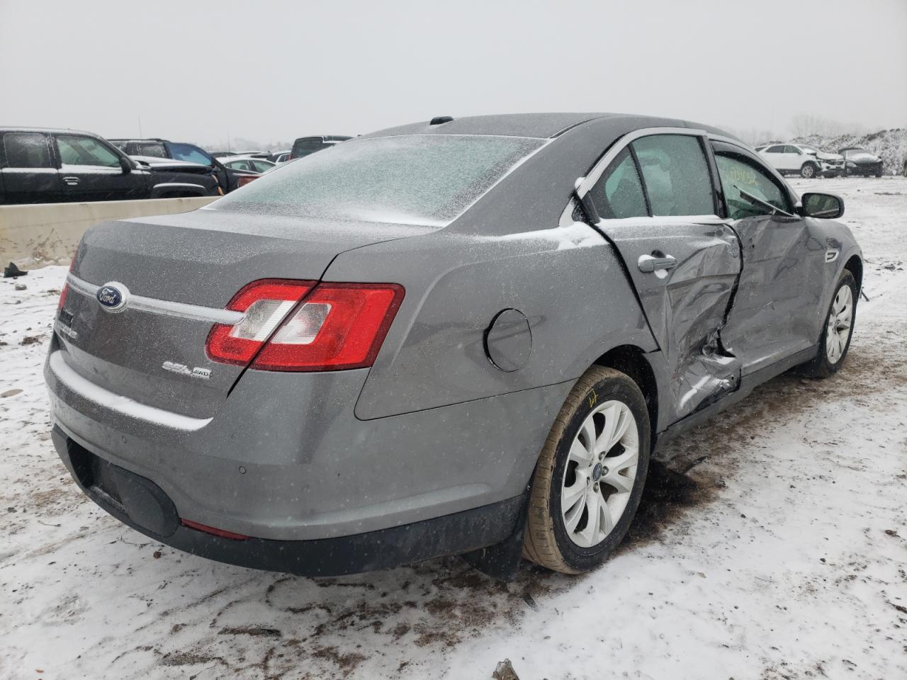 Photo 4 from auction – 2011 FORD TAURUS SEL with VIN 1FAHP2HW5BG146221