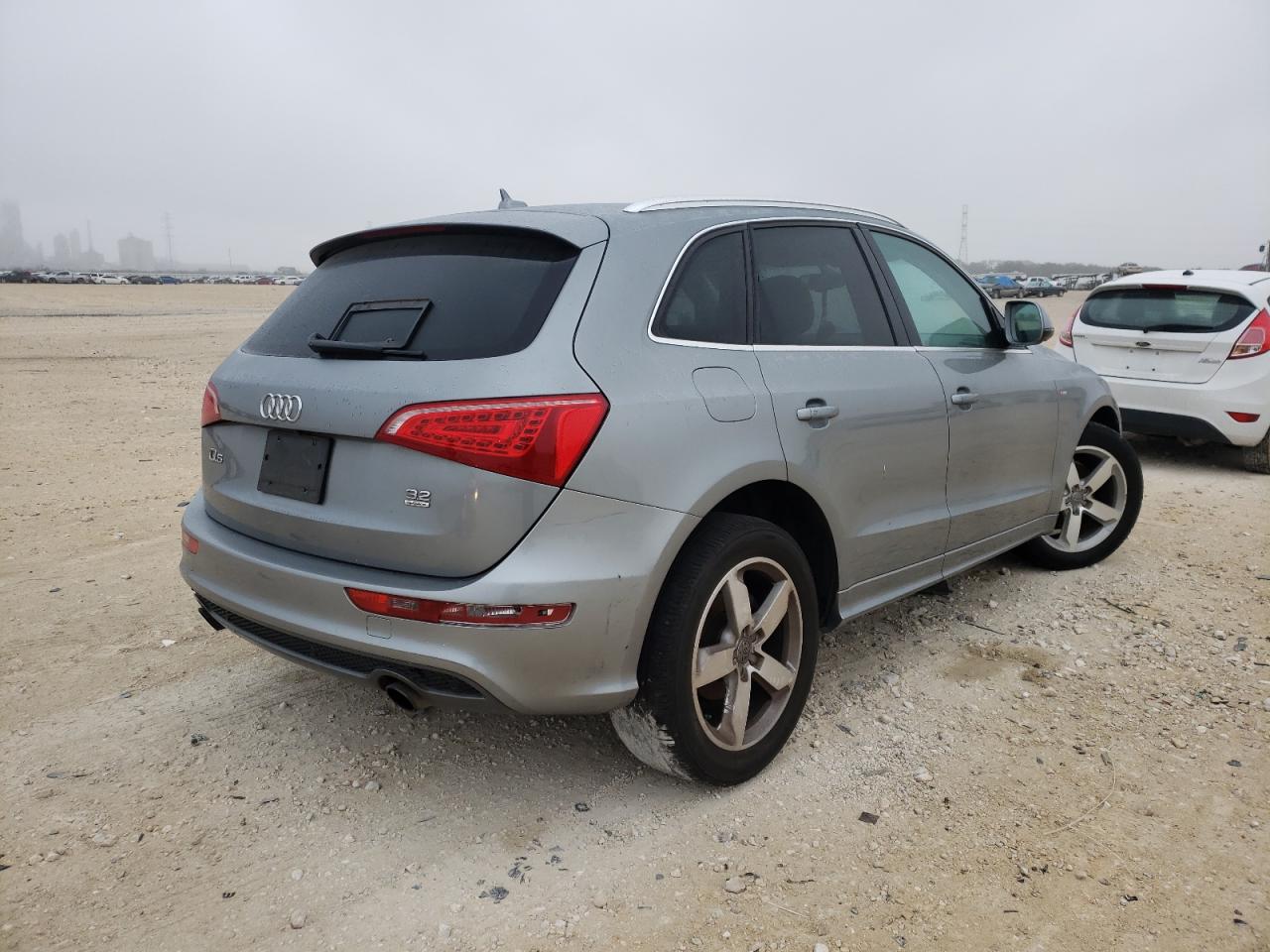 Photo 4 from auction – 2011 AUDI Q5 PREMIUM with VIN WA1DKAFP9BA038128