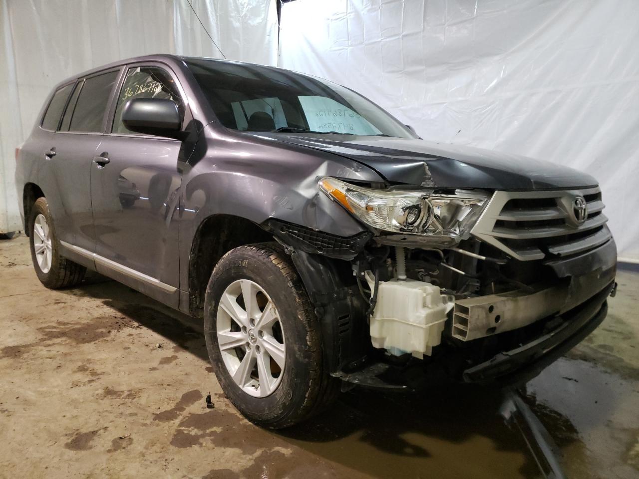 TOYOTA HIGHLANDER 2013 with VIN 5TDBK3EH3DS263461 - Photo from auction