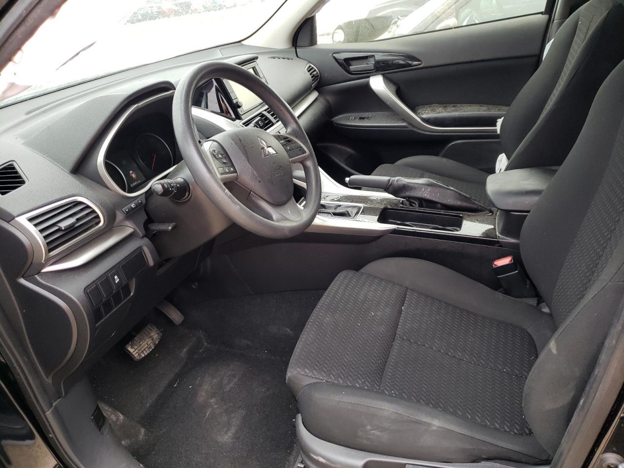 Photo 5 from auction – 2018 MITSUBISHI ECLIPSE CR with VIN JA4AS3AA8JZ051227