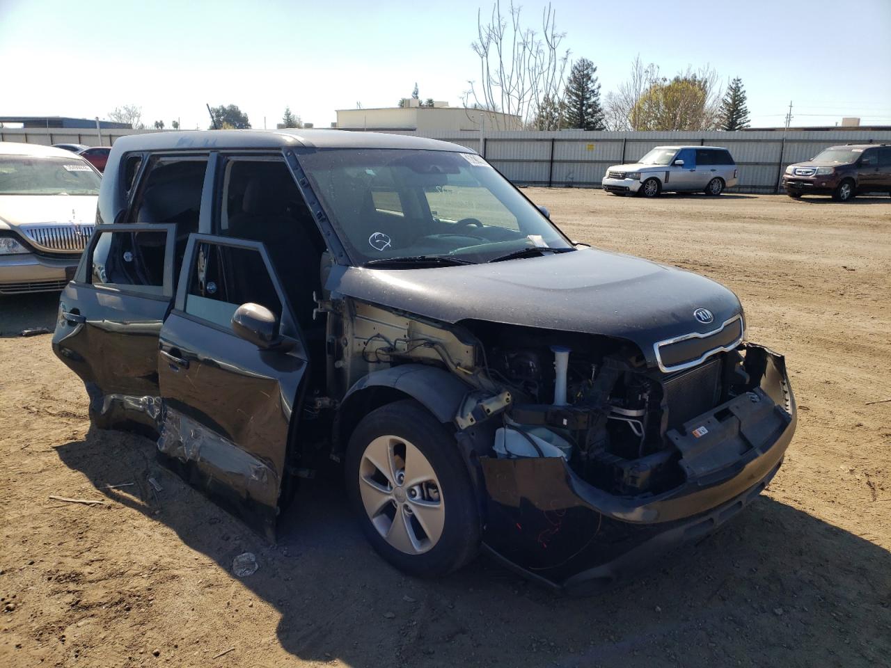 KIA SOUL 2016 with VIN KNDJN2A29G7265034 - Photo from auction