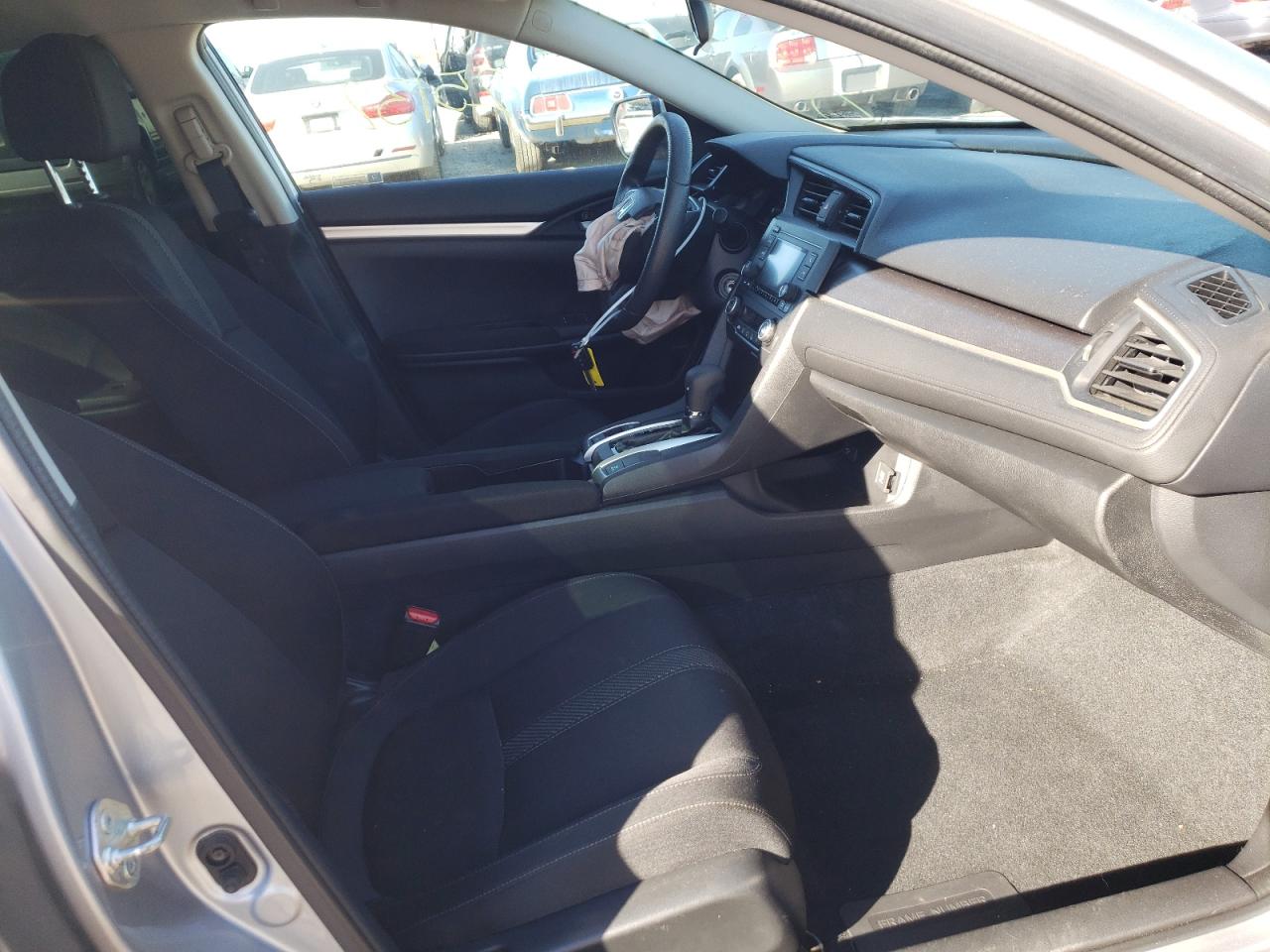 Photo 5 from auction – 2018 HONDA CIVIC LX with VIN 2HGFC2F59JH506960