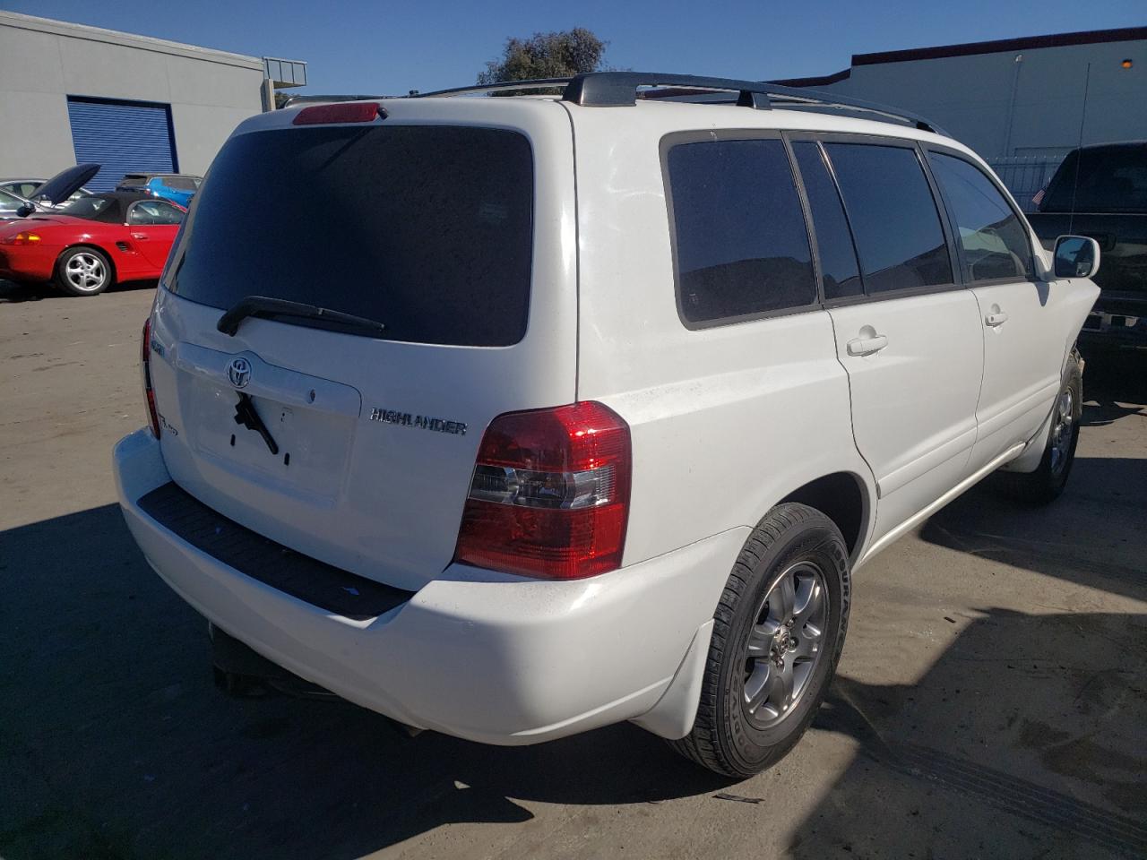 Photo 4 from auction – 2005 TOYOTA HIGHLANDER with VIN JTEEP21A950088067