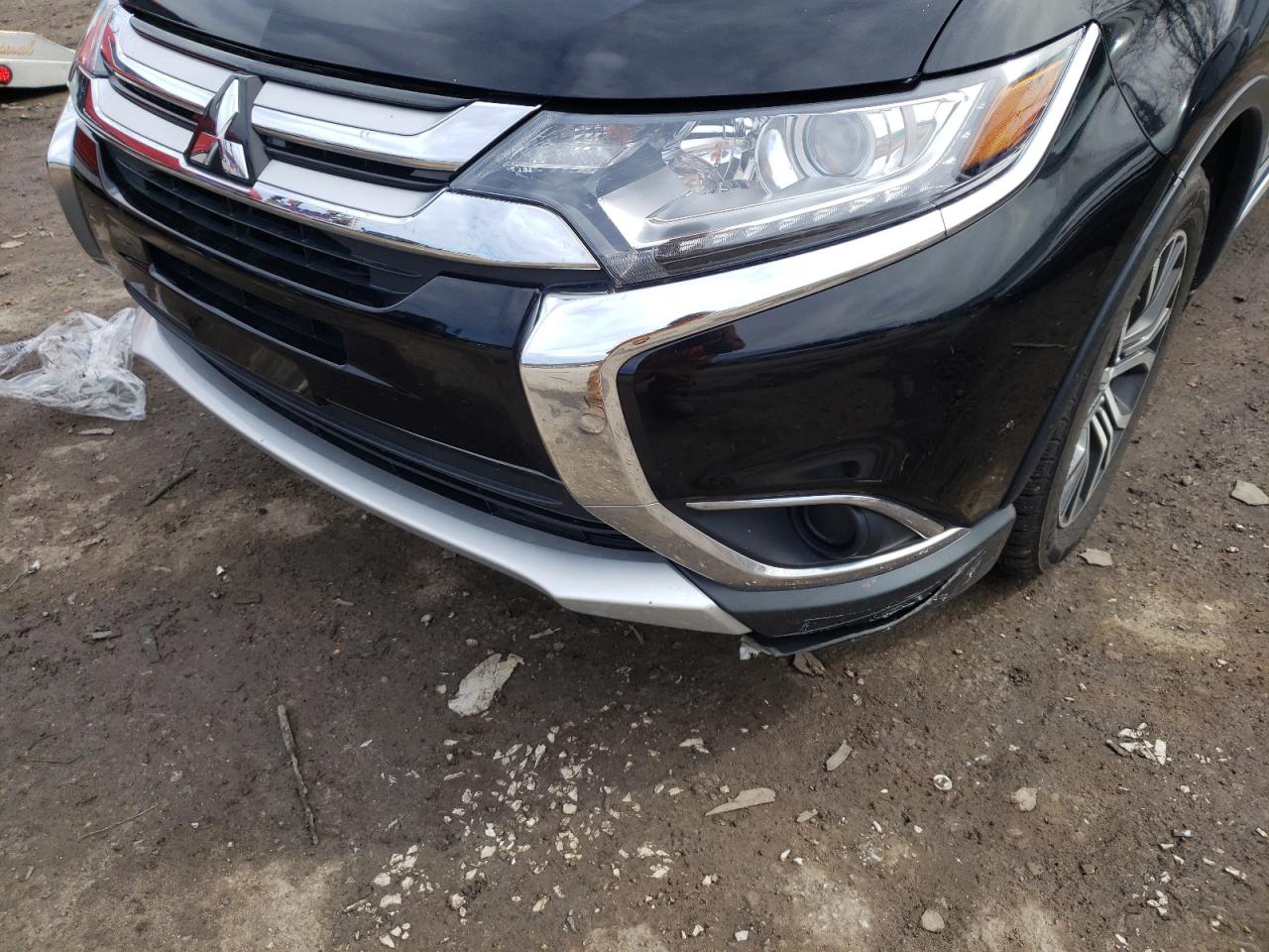 Photo 9 from auction – 2017 MITSUBISHI OUTLANDER with VIN JA4AZ2A33HZ058104