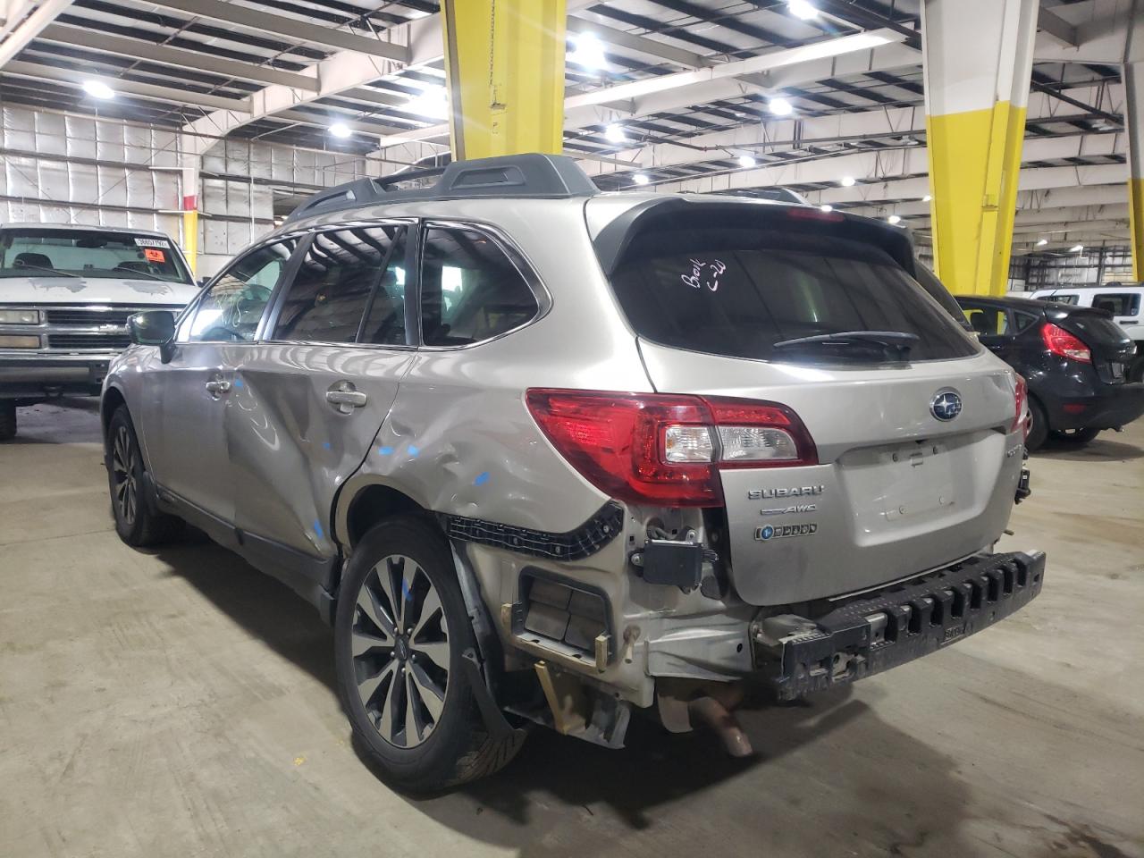 Photo 3 from auction – 2015 SUBARU OUTBACK 2. with VIN 4S4BSBNC0F3258538