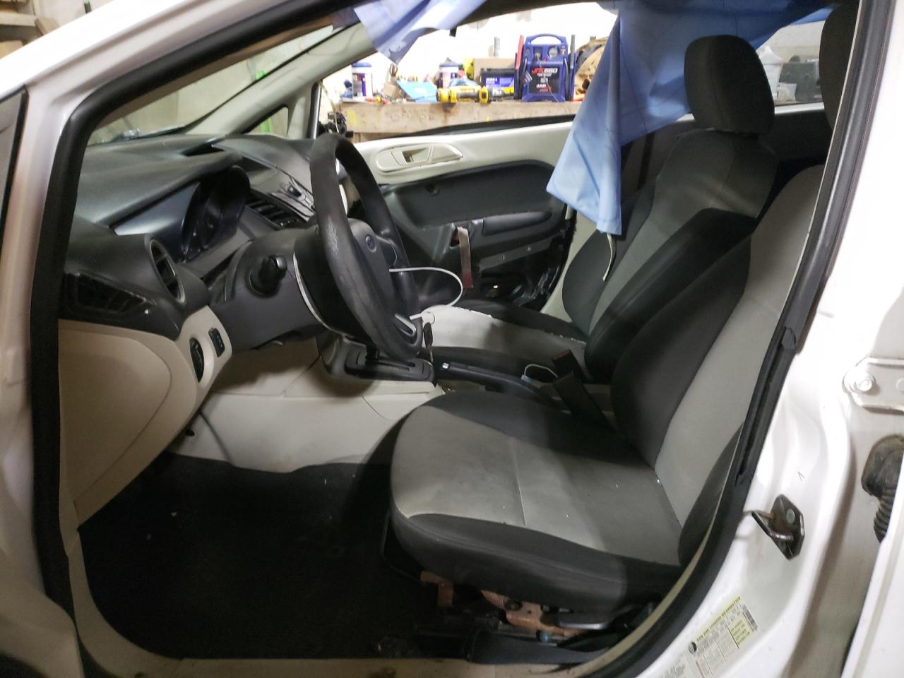 Photo 5 from auction – 2013 FORD FIESTA S with VIN 3FADP4TJ7DM215263