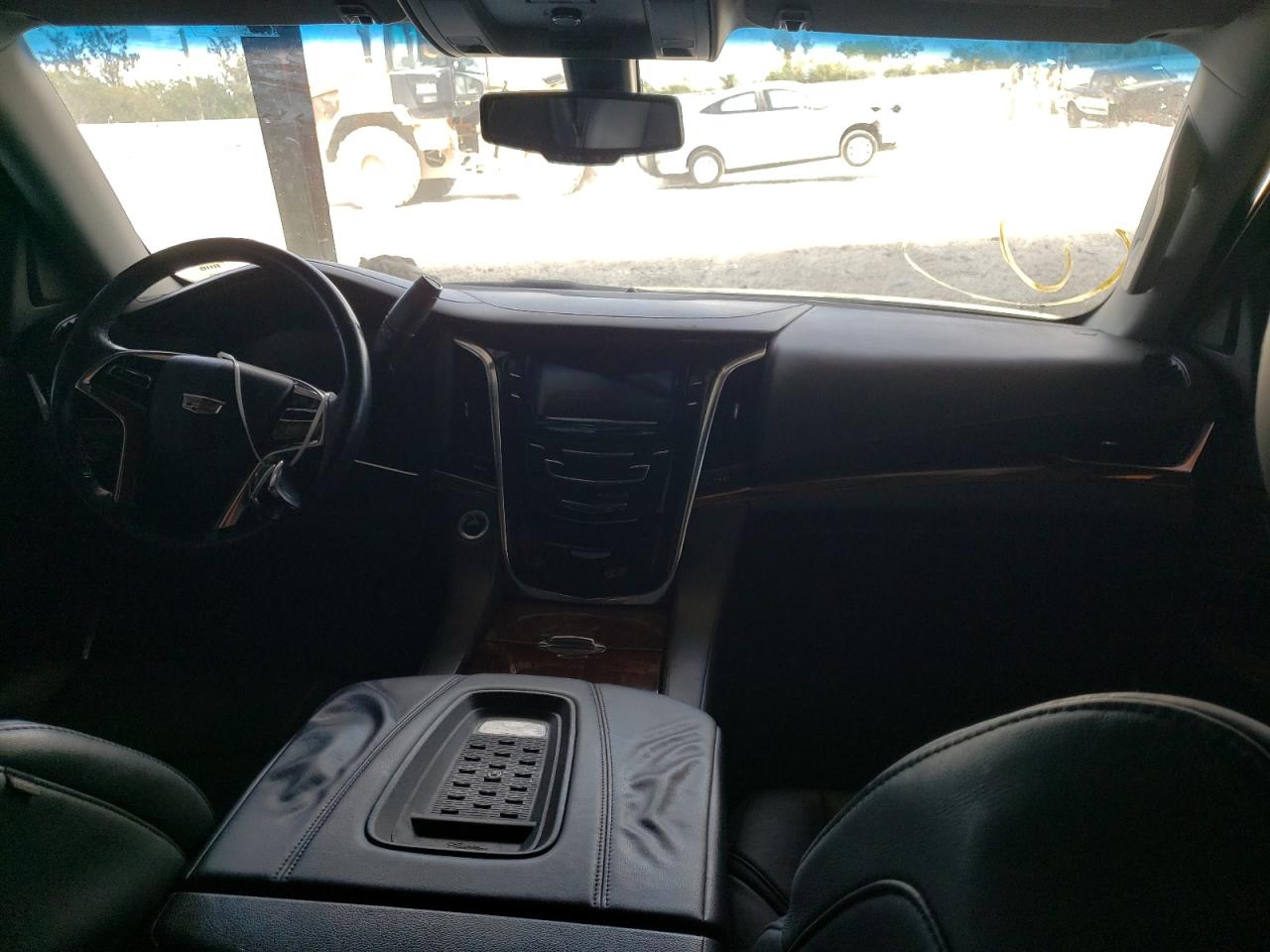 Photo 9 from auction – 2015 CADILLAC ESCALADE with VIN 1GYS3LKJ8FR600805