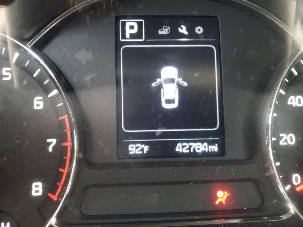 Zdjęcie 8 z aukcji – 2017 KIA FORTE LX z VIN 3KPFL4A75HE153142