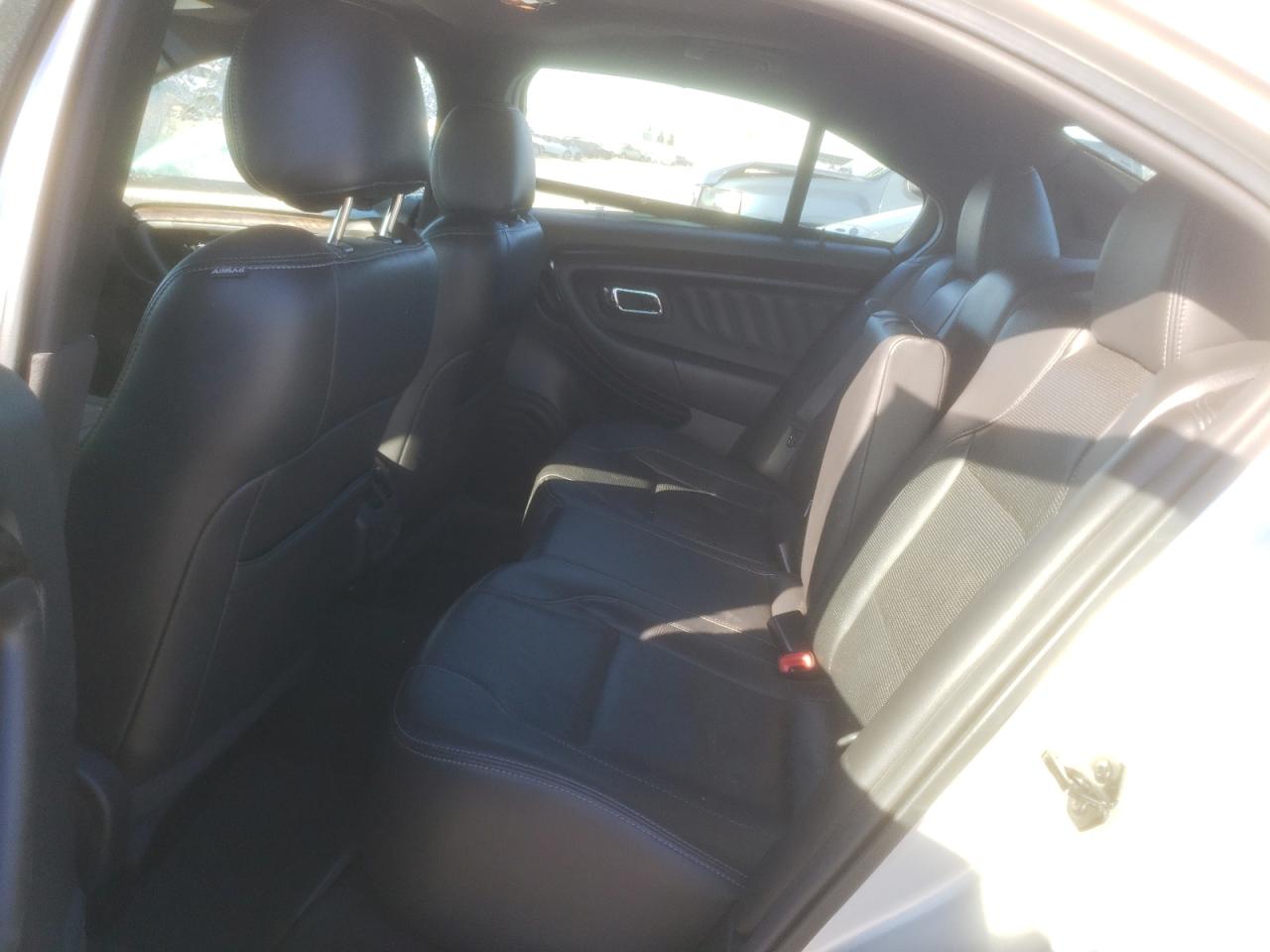 Photo 6 from auction – 2016 FORD TAURUS LIM with VIN 1FAHP2F82GG113317