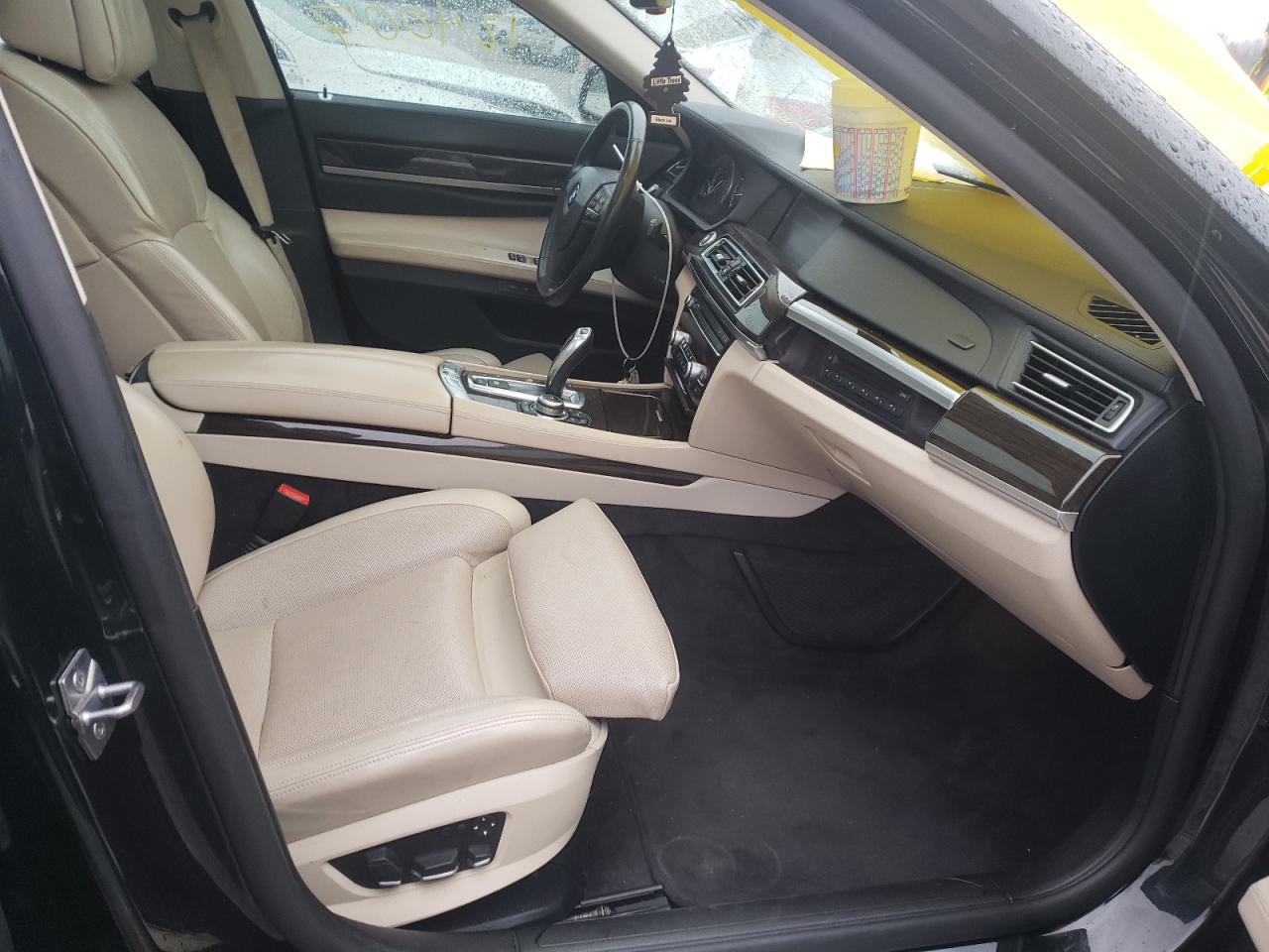 Photo 5 from auction – 2010 BMW 750 LI XDR with VIN WBAKC8C58AC431317