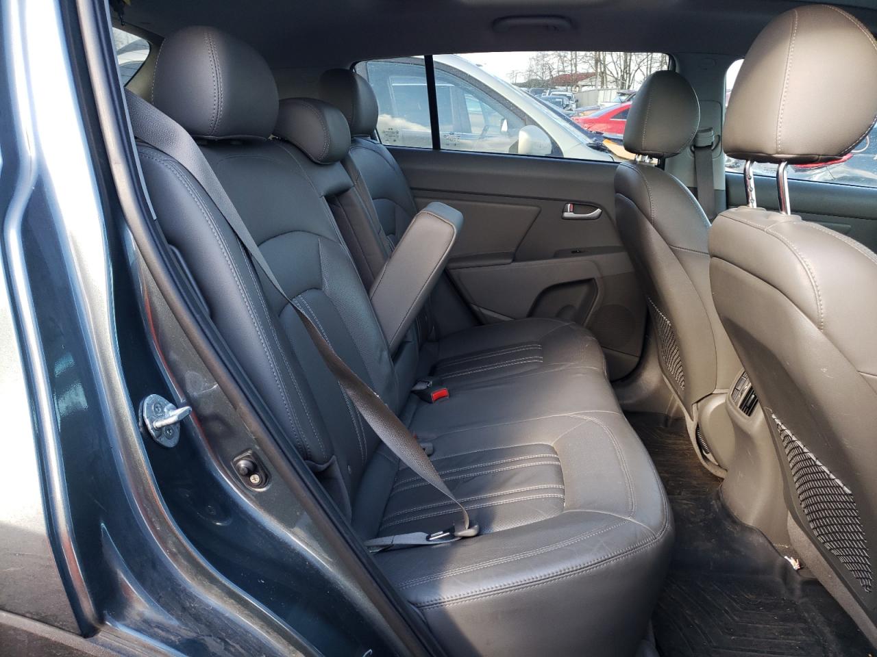 Photo 6 from auction – 2015 KIA SPORTAGE E with VIN KNDPCCAC4F7684180