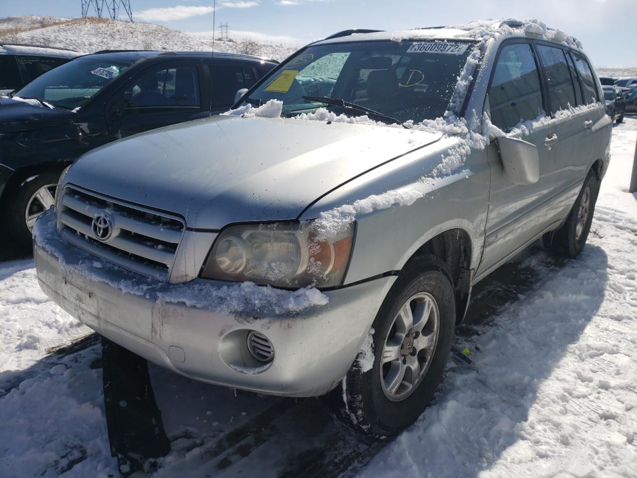 Photo 2 from auction – 2005 TOYOTA HIGHLANDER with VIN JTEGP21A850068773