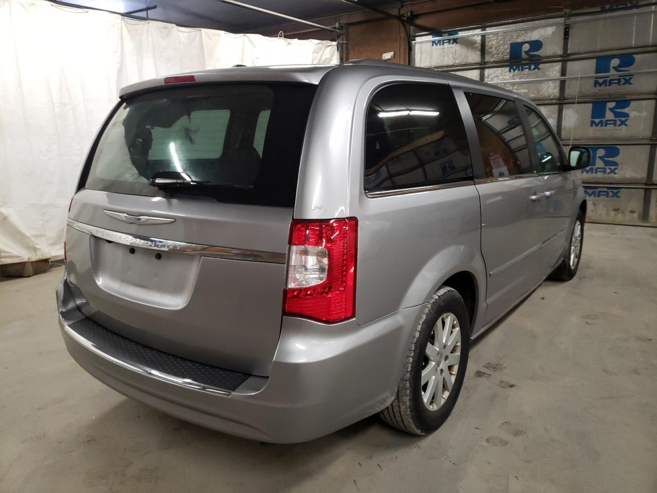 Photo 4 from auction – 2014 CHRYSLER TOWN & COU with VIN 2C4RC1BG8ER314409