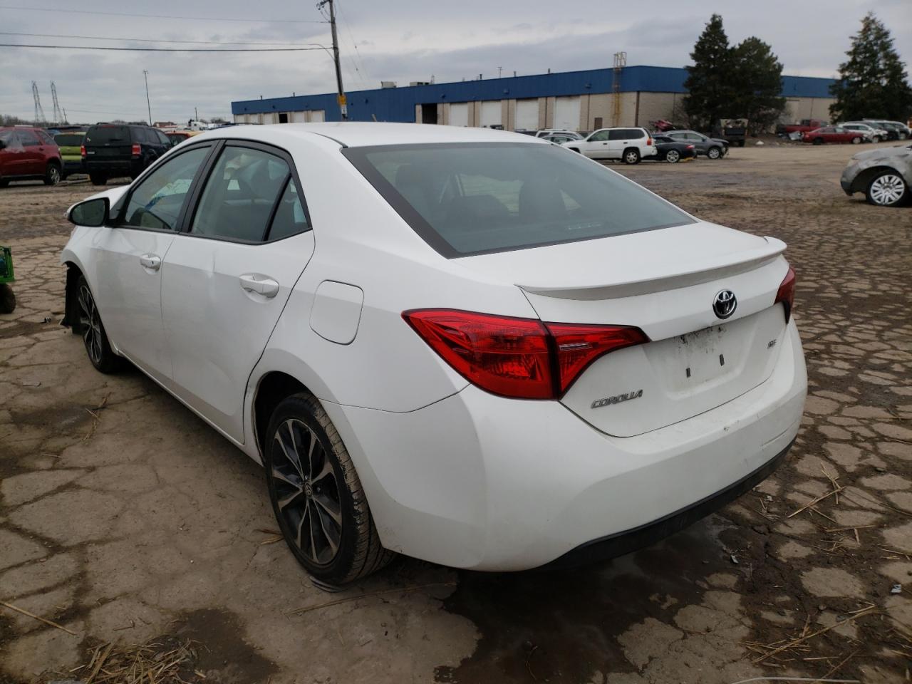 Photo 3 from auction – 2018 TOYOTA COROLLA L with VIN 2T1BURHE5JC997005