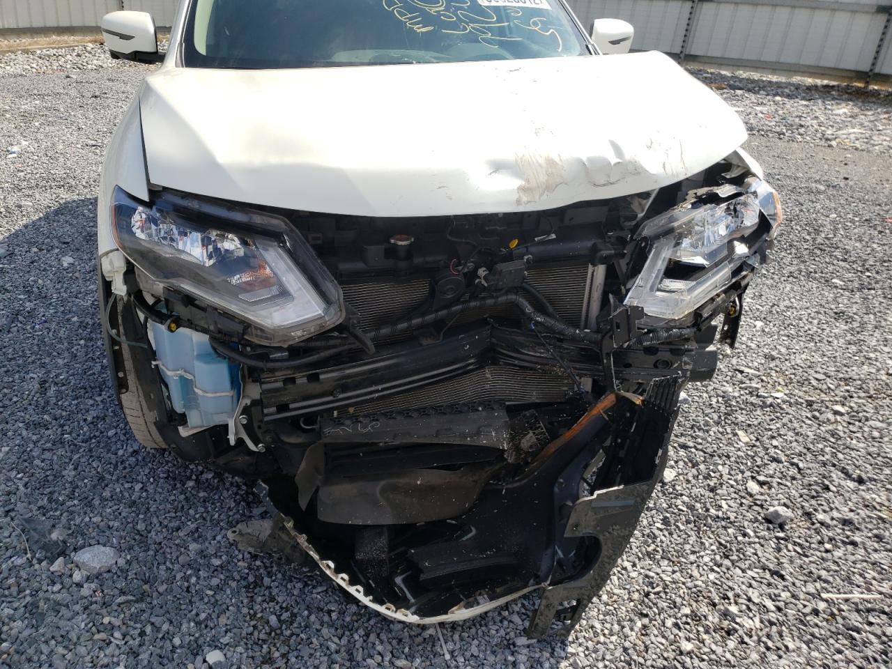Photo 9 from auction – 2018 NISSAN ROGUE S with VIN 5N1AT2MT9JC792429