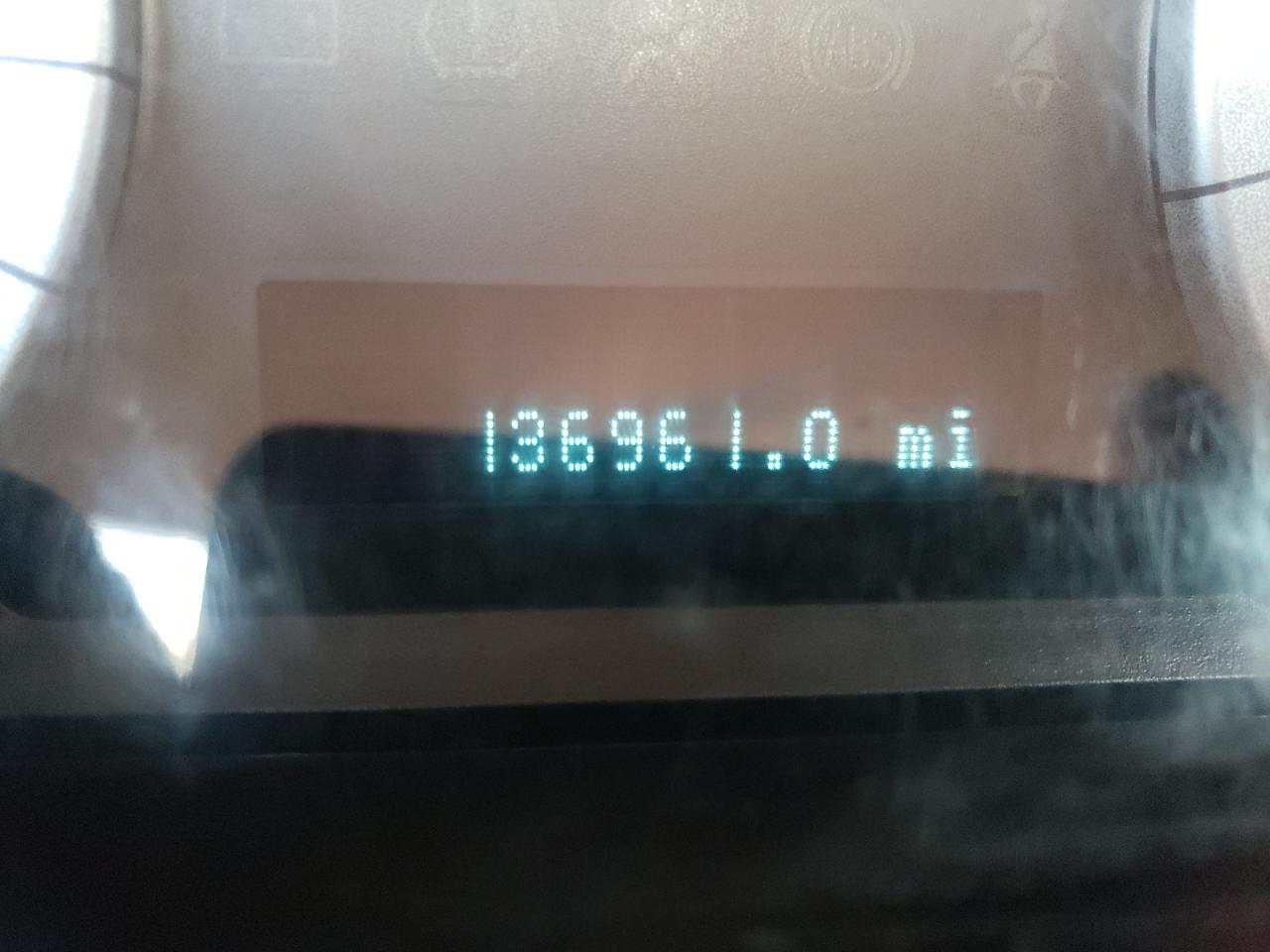 Photo 8 from auction – 2012 FORD ESCAPE LIM with VIN 1FMCU0EG0CKA57133