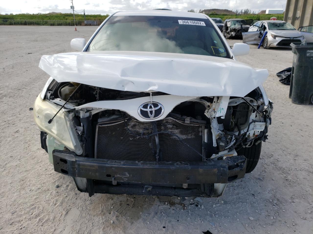Foto 9 de la subasta – 2011 TOYOTA CAMRY BASE con VIN 4T1BF3EK2BU647963
