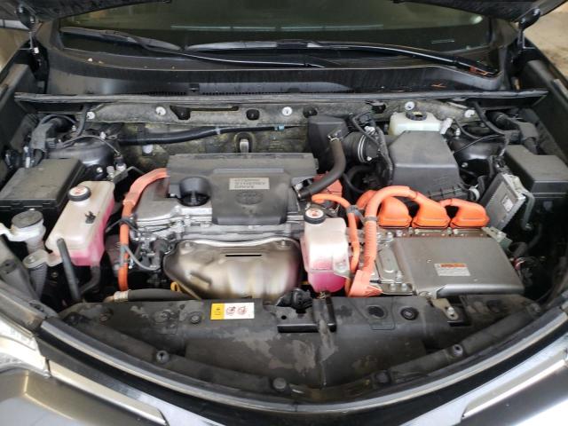 Photo 7 from auction – 2018 TOYOTA RAV4 HV LE with VIN JTMRJREV4JD200239