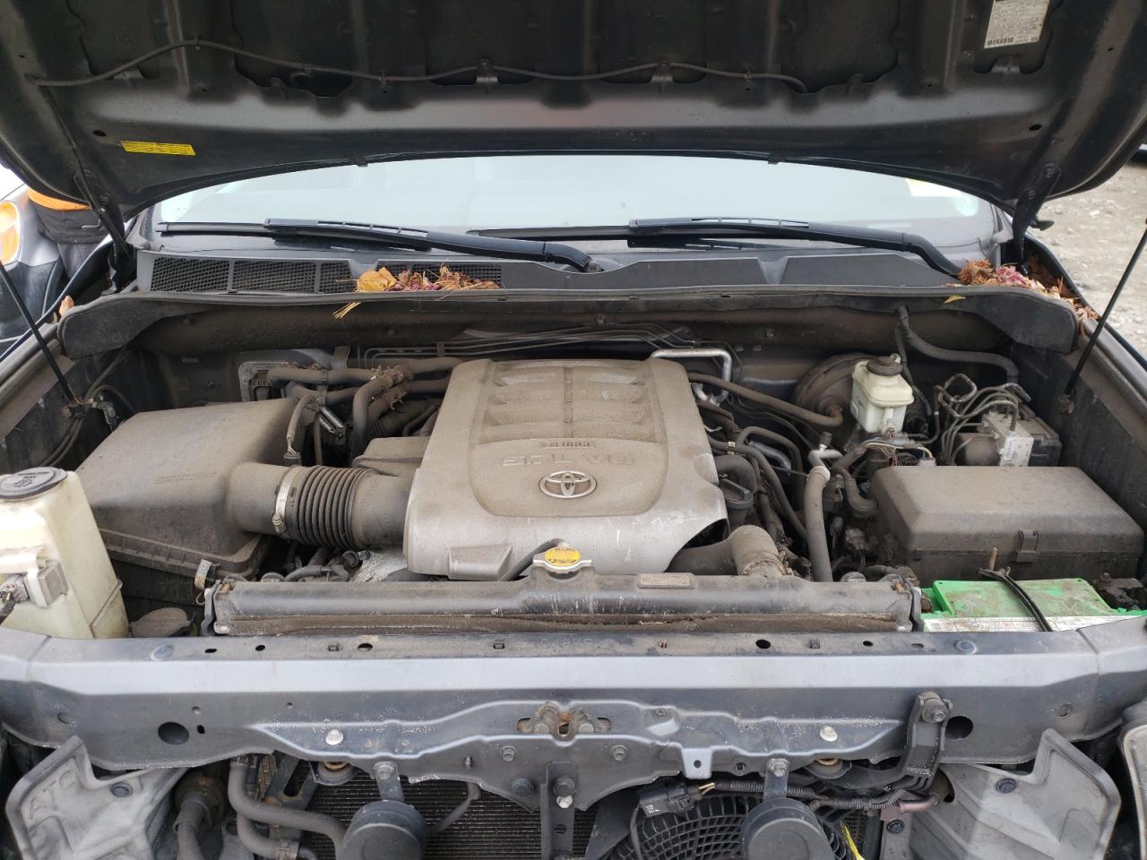 Photo 7 from auction – 2010 TOYOTA SEQUOIA PL with VIN 5TDDY5G19AS032871