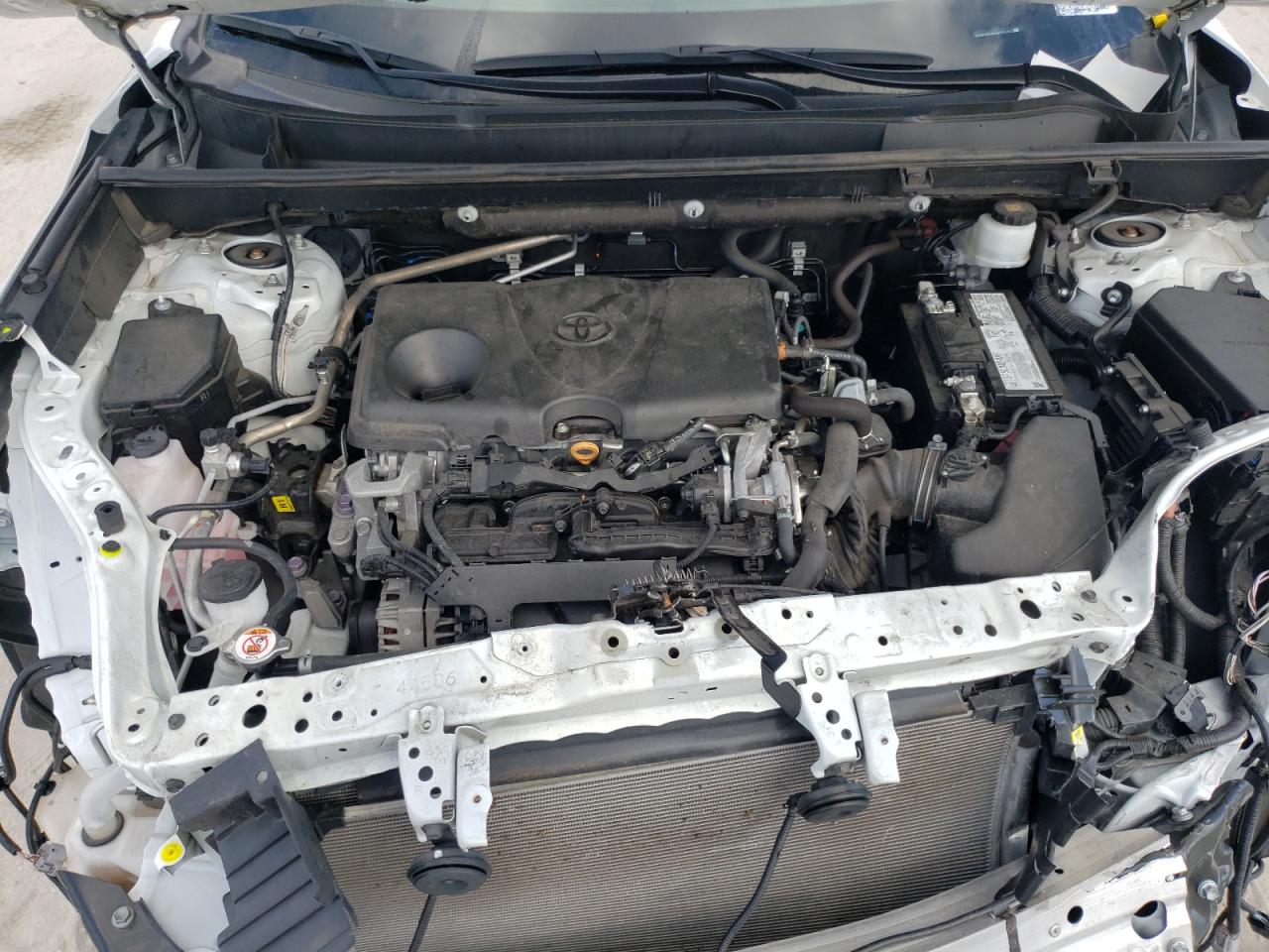Photo 7 from auction – 2020 TOYOTA RAV4 LE with VIN 2T3H1RFVXLW080317