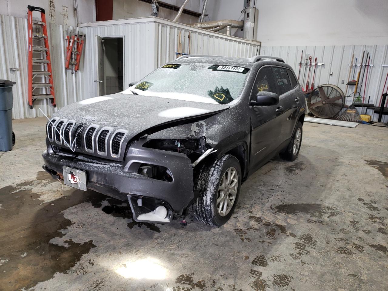 Photo 2 from auction – 2018 JEEP CHEROKEE L with VIN 1C4PJLLB3JD568957
