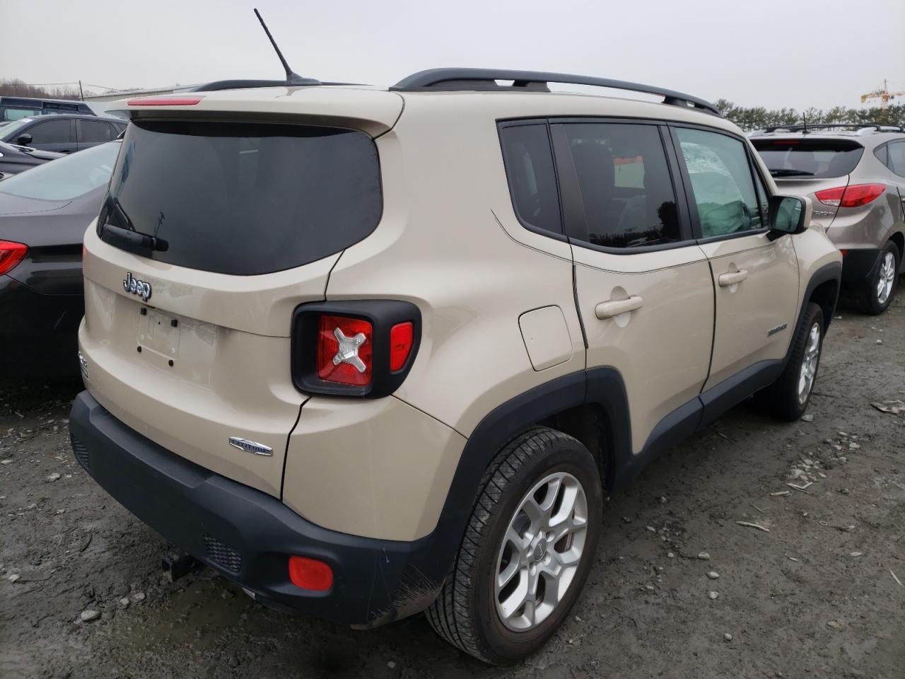 Photo 4 from auction – 2015 JEEP RENEGADE L with VIN ZACCJBBT2FPB45671
