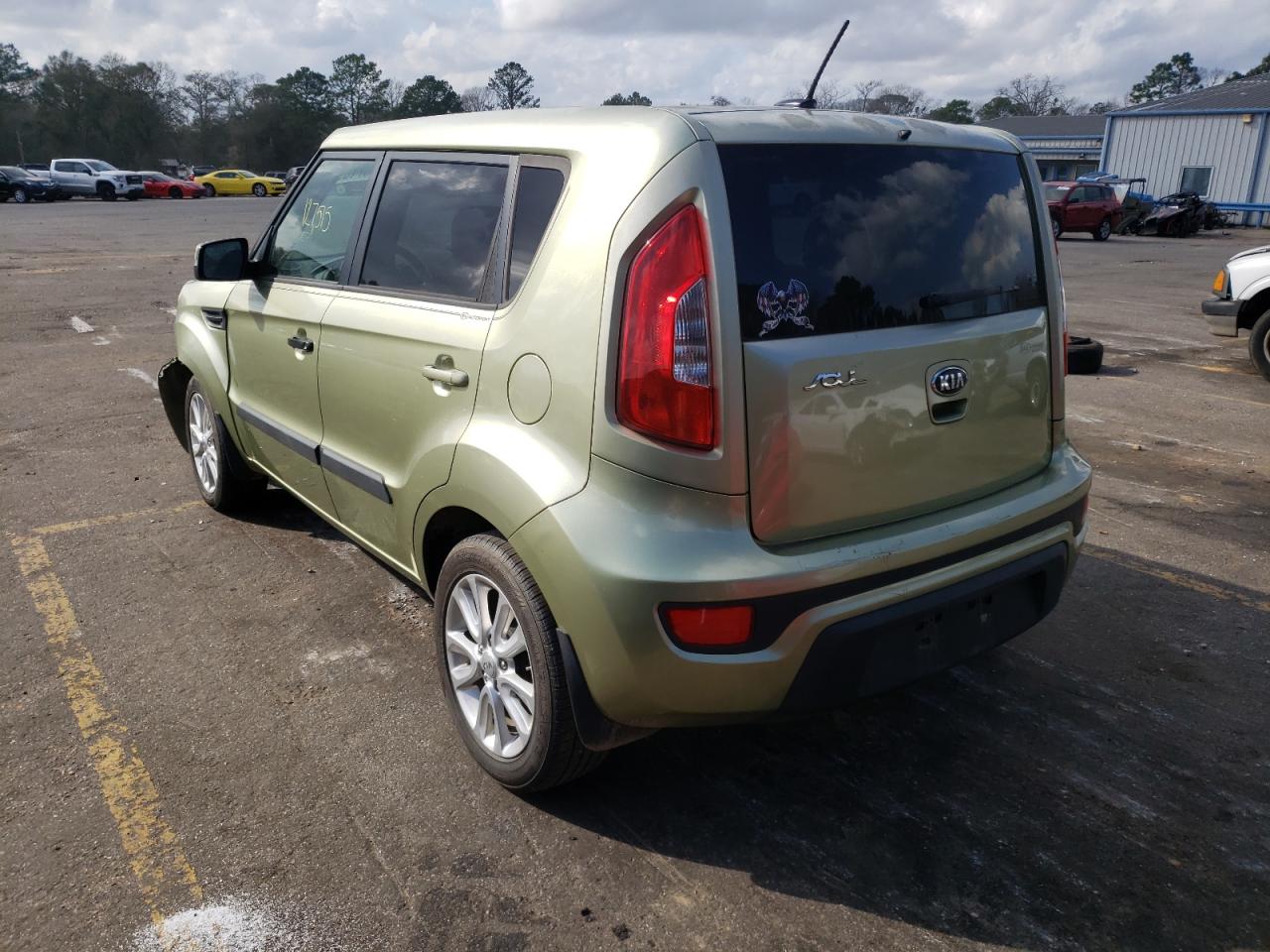 Photo 3 from auction – 2013 KIA SOUL with VIN KNDJT2A68D7599785