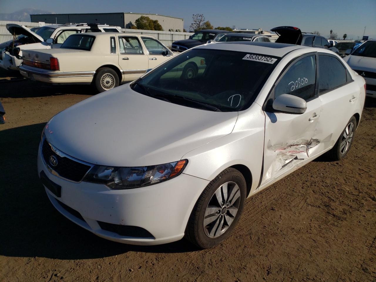 Photo 2 from auction – 2013 KIA FORTE EX with VIN KNAFU4A28D5693525