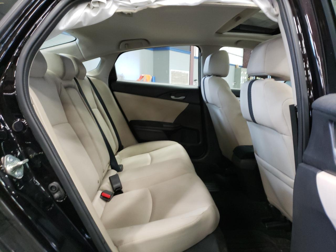 Photo 6 from auction – 2016 HONDA CIVIC EX with VIN 19XFC2F75GE213075