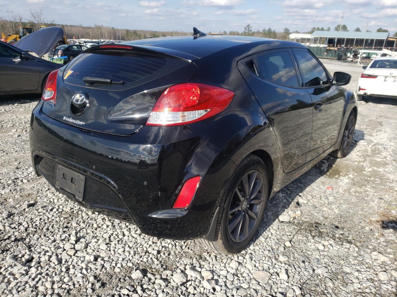 Photo 4 from auction – 2013 HYUNDAI VELOSTER with VIN KMHTC6AD7DU175249