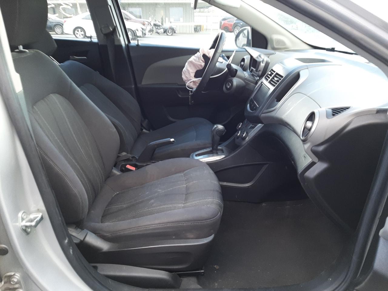 Photo 5 from auction – 2013 CHEVROLET SONIC LT with VIN 1G1JC6SB5D4134166