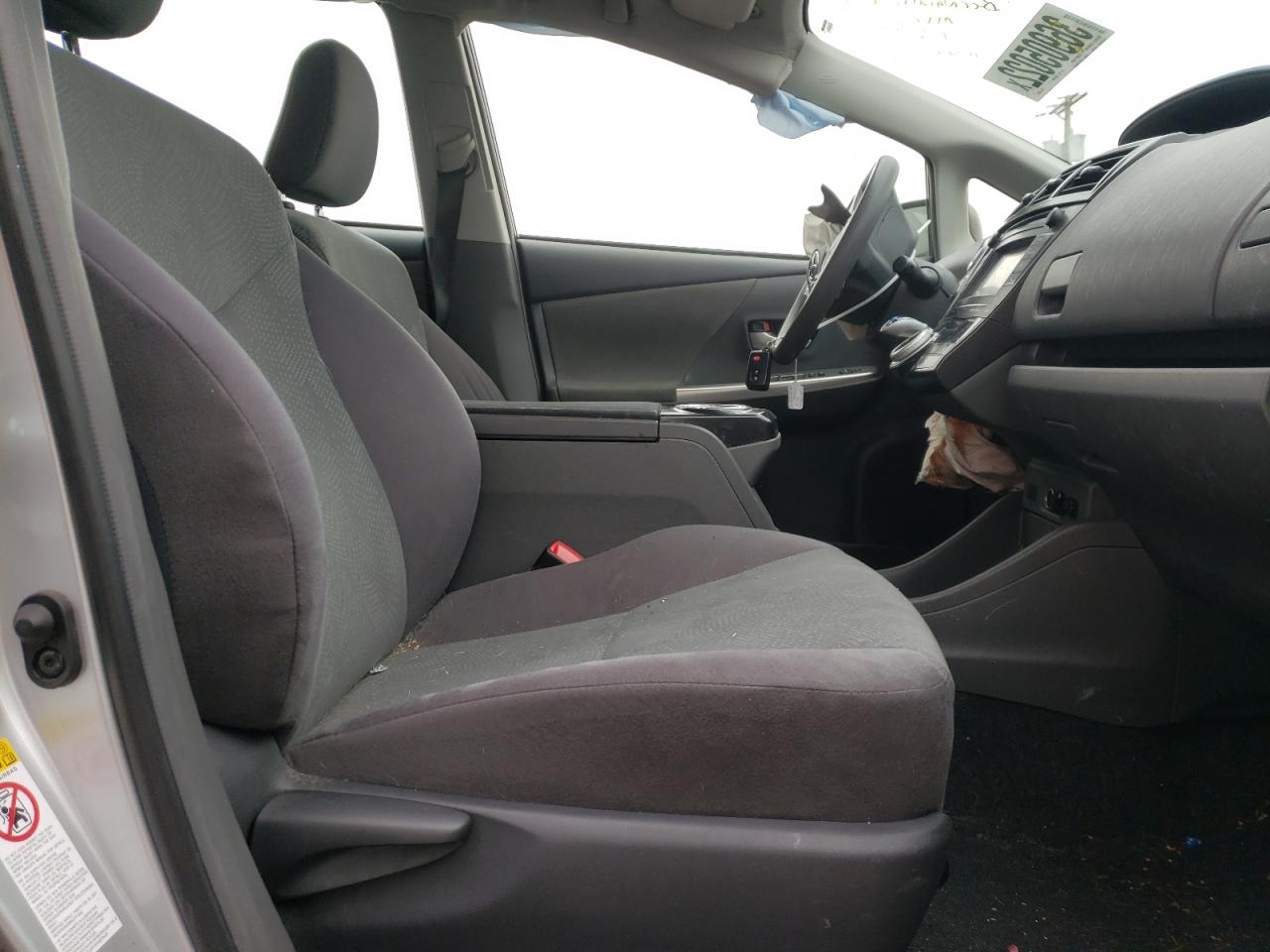 Photo 5 from auction – 2013 TOYOTA PRIUS V with VIN JTDZN3EU7D3286200
