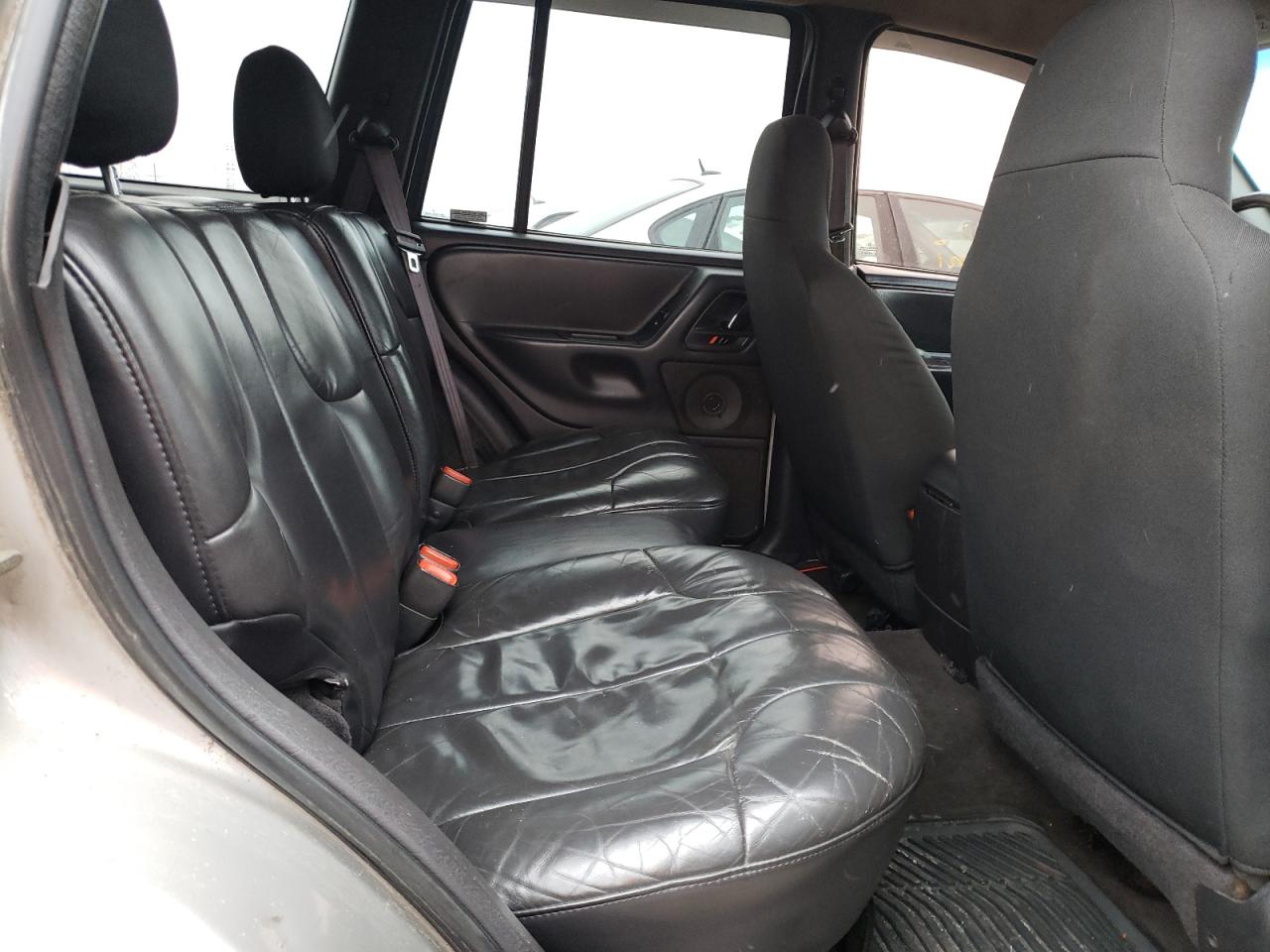 Photo 6 from auction – 2000 JEEP GRAND CHER with VIN 1J4GW48S0YC131623