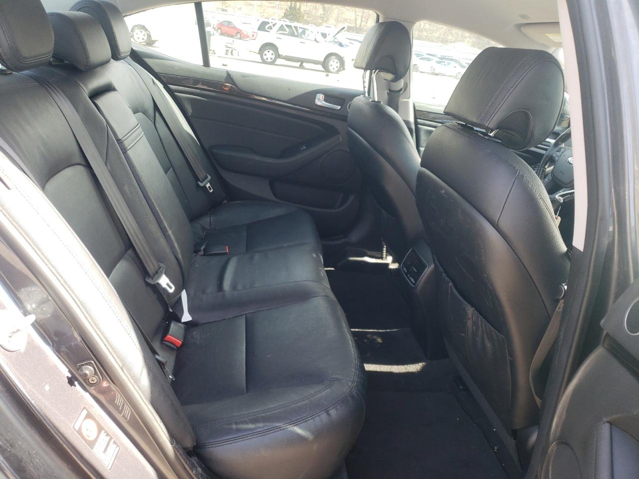 Photo 6 from auction – 2015 KIA CADENZA PR with VIN KNALN4D74F5194909