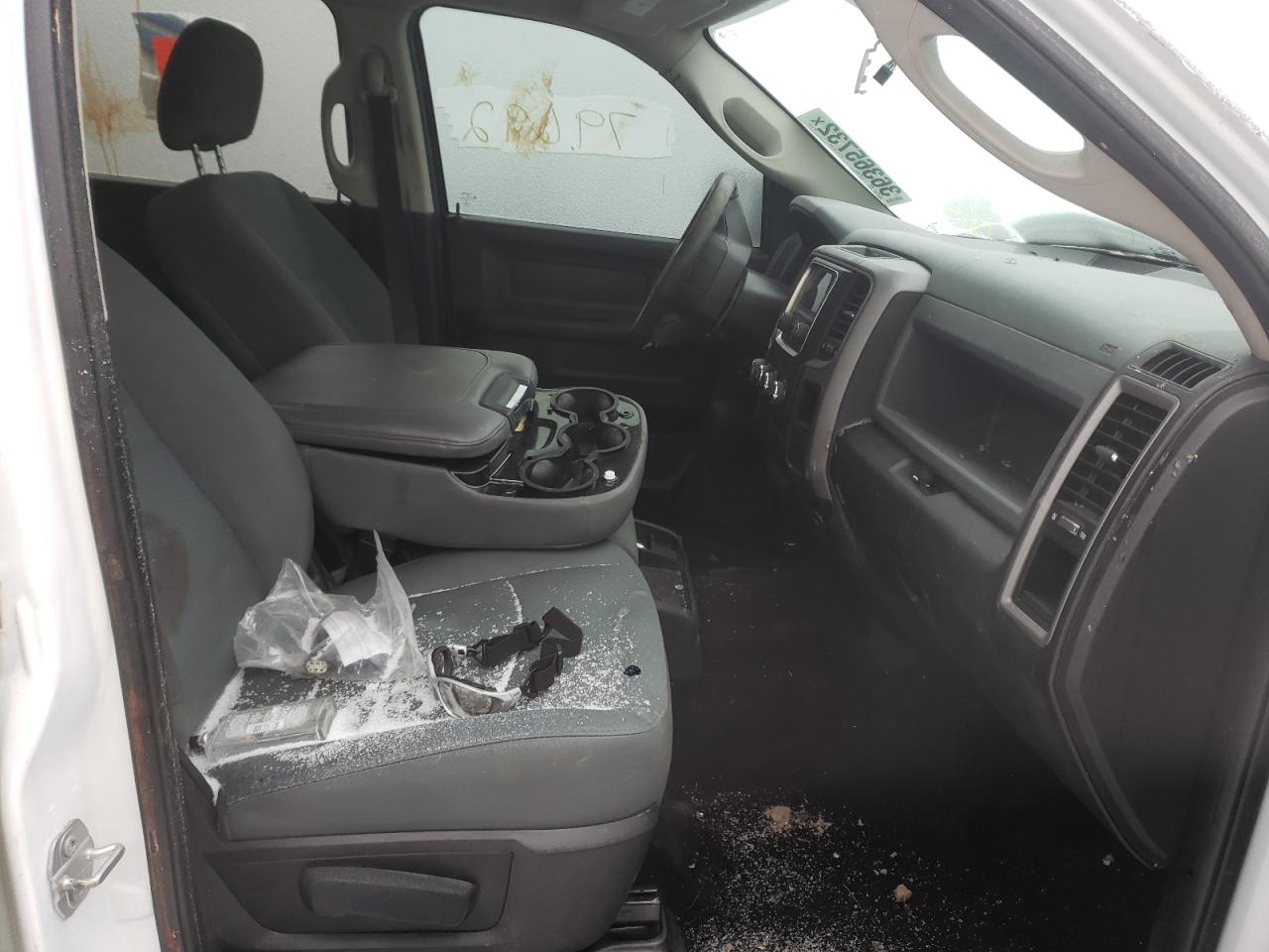 Photo 5 from auction – 2016 RAM 1500 ST with VIN 3C6RR7KT7GG275780
