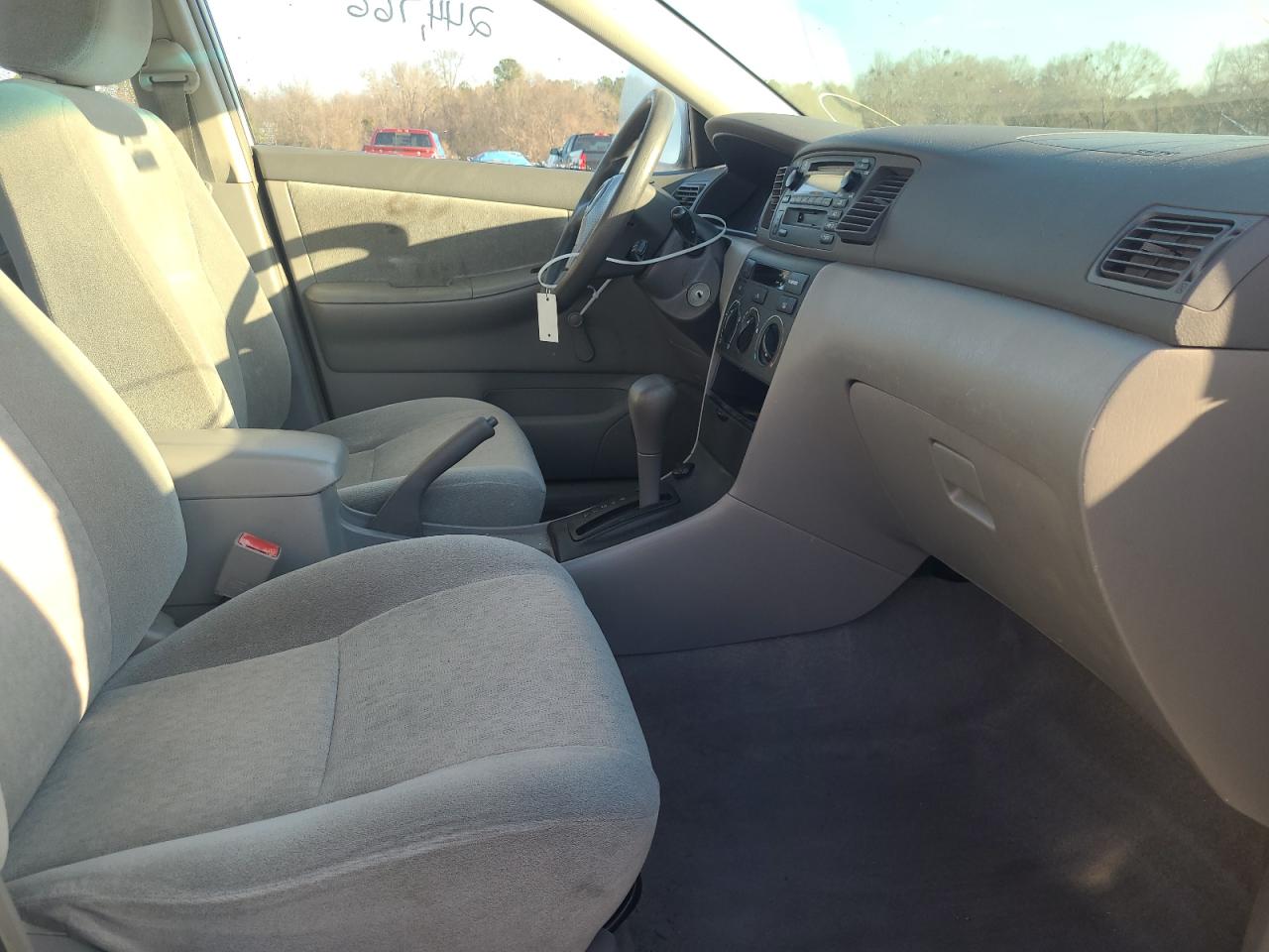 Photo 5 from auction – 2003 TOYOTA COROLLA CE with VIN JTDBR32E332000186