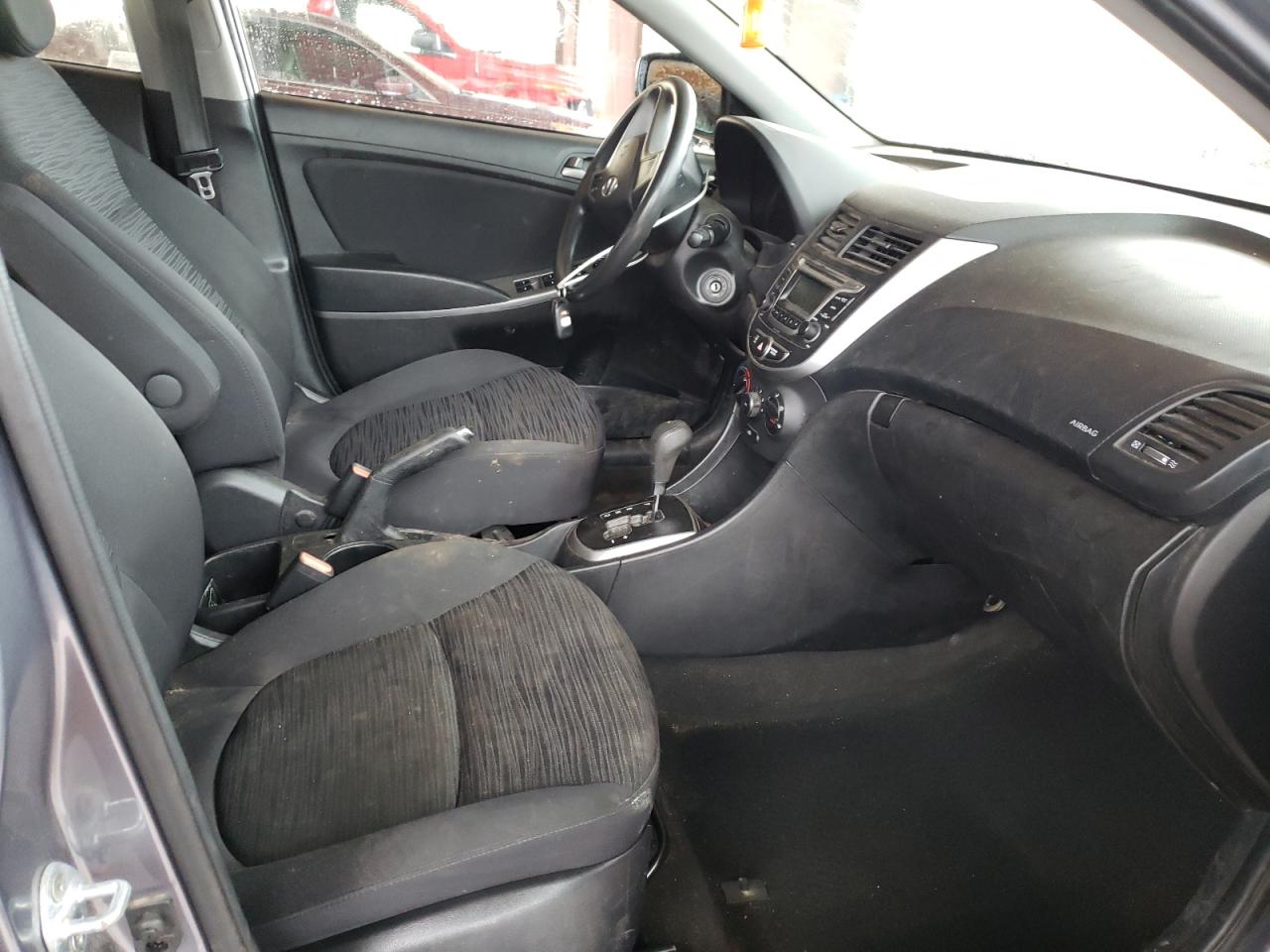 Photo 5 from auction – 2017 HYUNDAI ACCENT SE with VIN KMHCT5AE0HU325646