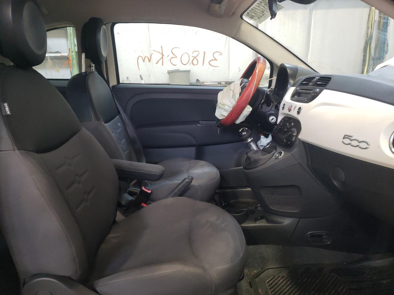 Photo 5 from auction – 2015 FIAT 500 POP with VIN 3C3CFFAR5FT672809