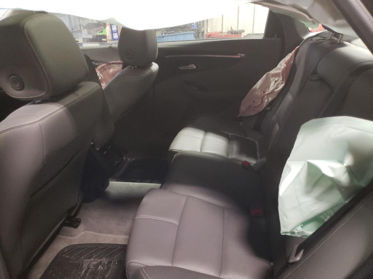 Photo 6 from auction – 2018 CHEVROLET IMPALA LT with VIN 2G1105S33J9176999