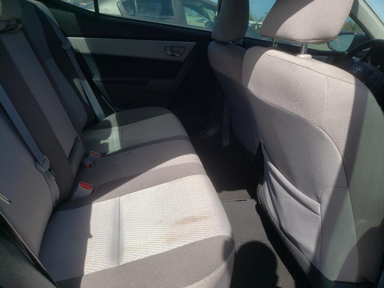 Photo 6 from auction – 2018 TOYOTA COROLLA L with VIN 2T1BURHE4JC032197