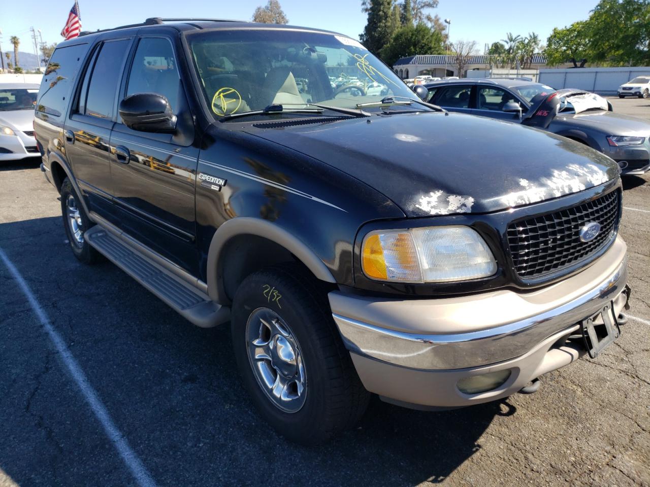 FORD EXPEDITION 2000 with VIN 1FMPU18L6YLC42756 - Photo from auction