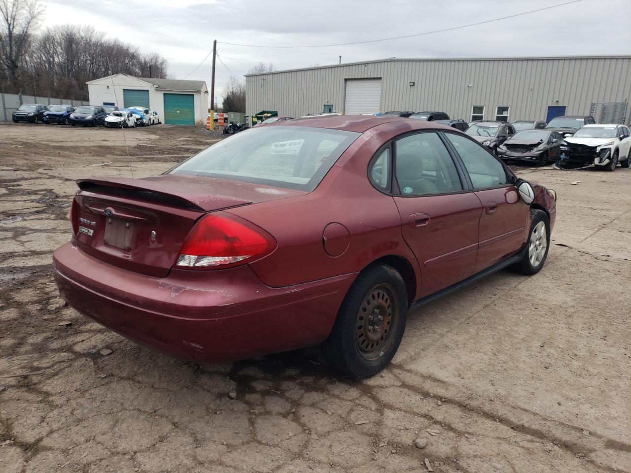 Photo 4 from auction – 2004 FORD TAURUS with VIN 1FAFP53U74A212580