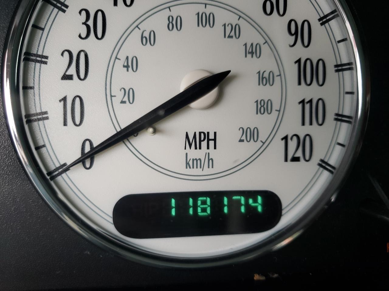 Photo 8 from auction – 2004 CHRYSLER 300M with VIN 2C3AE66G64H674365
