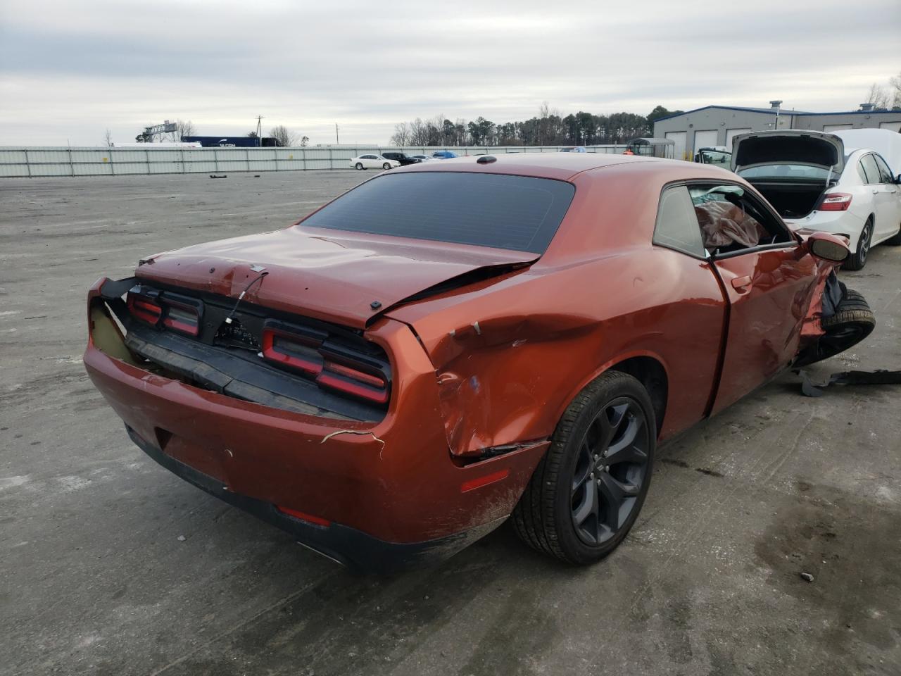 Photo 4 from auction – 2020 DODGE CHALLENGER with VIN 2C3CDZAG4LH240125