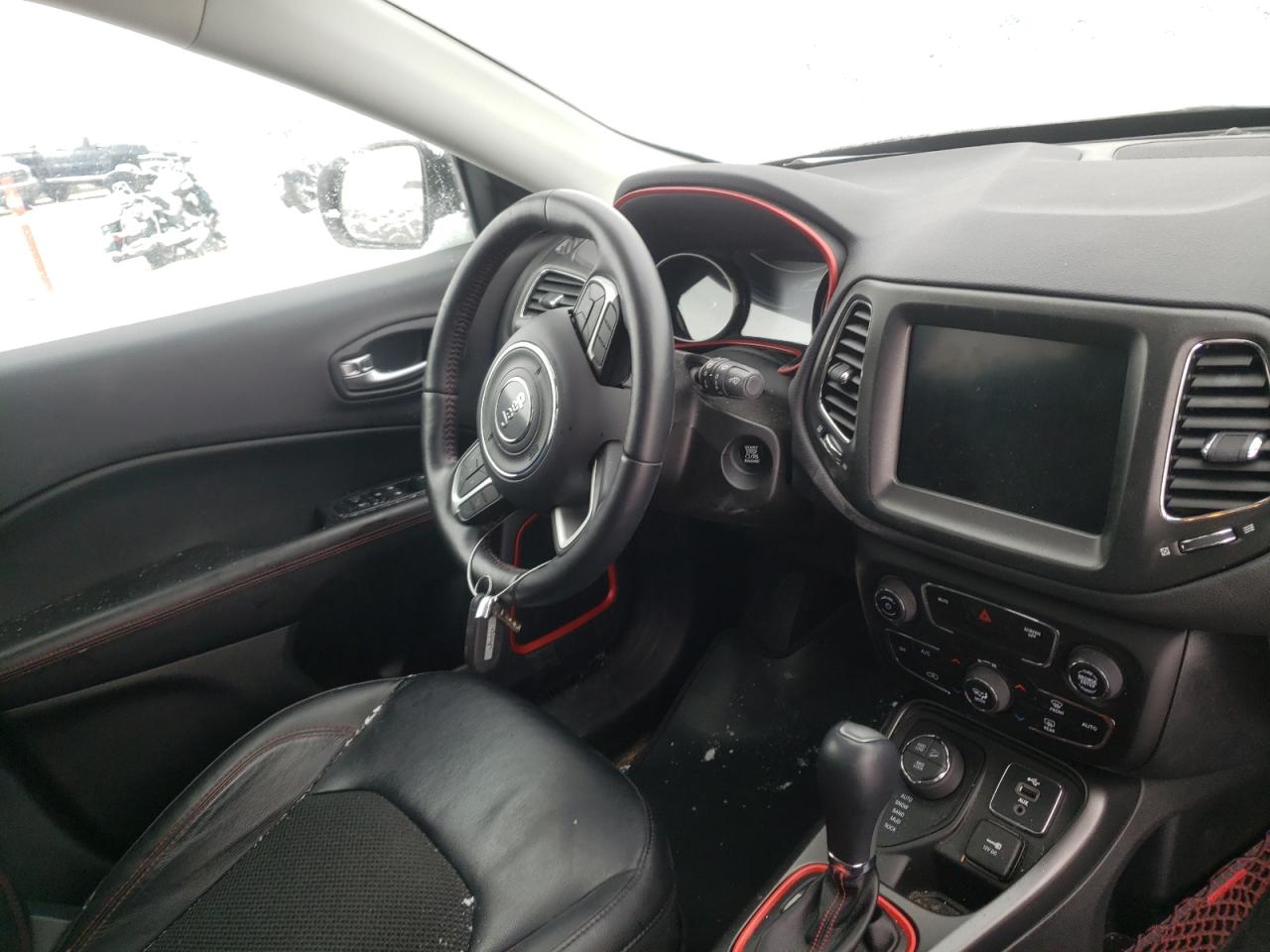 Photo 9 from auction – 2018 JEEP COMPASS TR with VIN 3C4NJDDB2JT265061