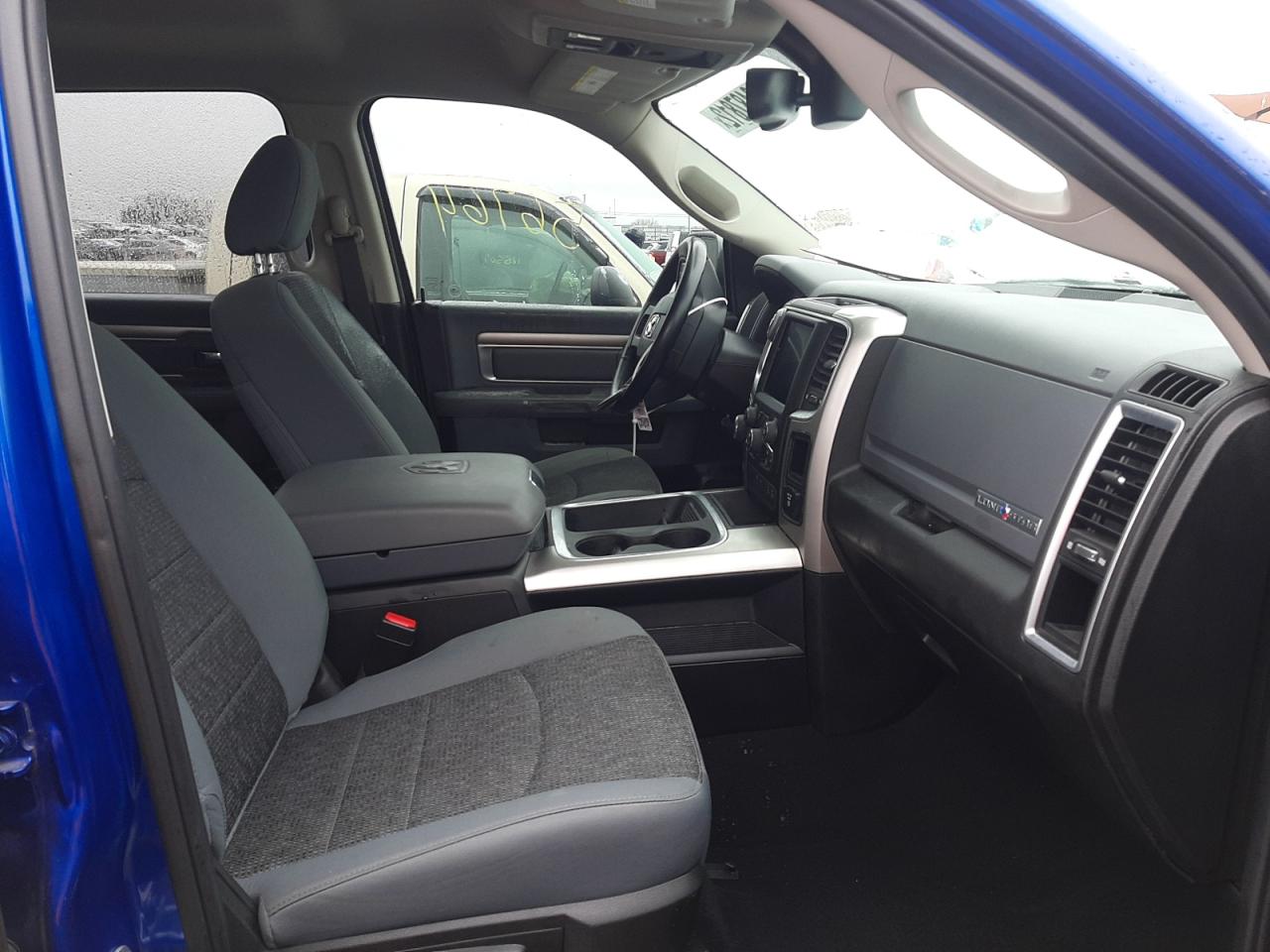 Photo 5 from auction – 2019 RAM 1500 CLASS with VIN 1C6RR6LT6KS545933