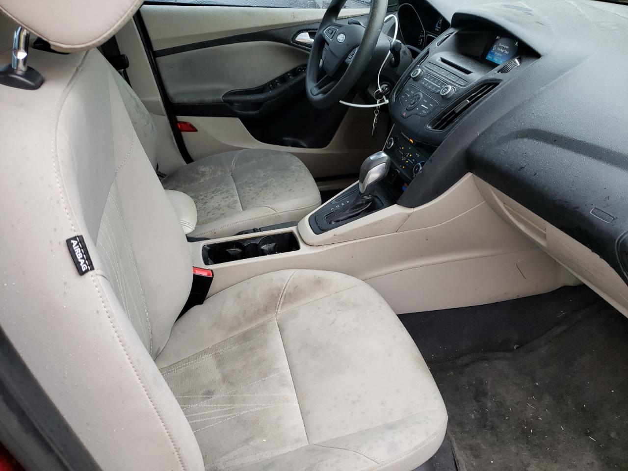 Photo 5 from auction – 2015 FORD FOCUS SE with VIN 1FADP3F24FL259112