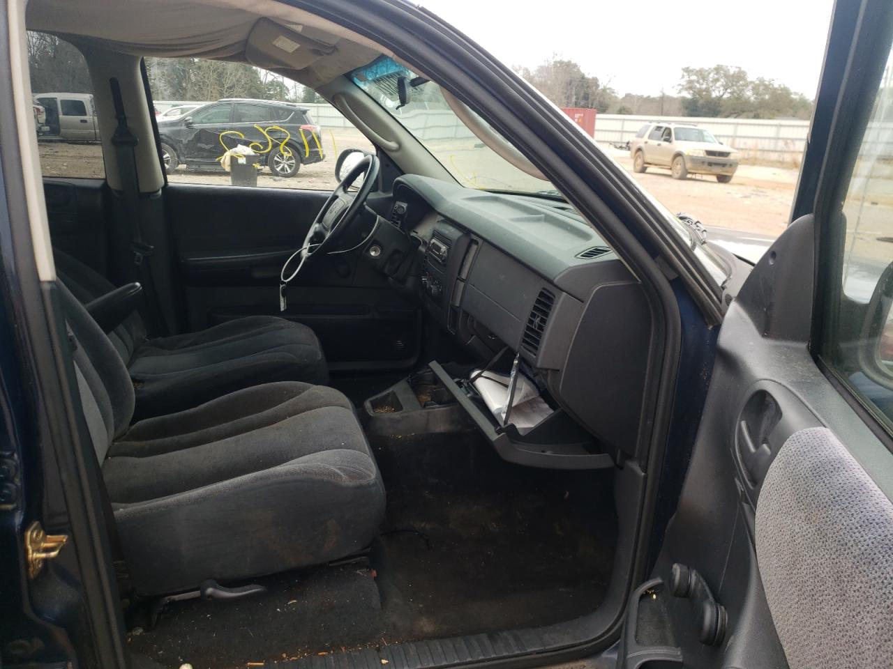 Photo 5 from auction – 2004 DODGE DAKOTA QUA with VIN 1D7HL38K34S782070