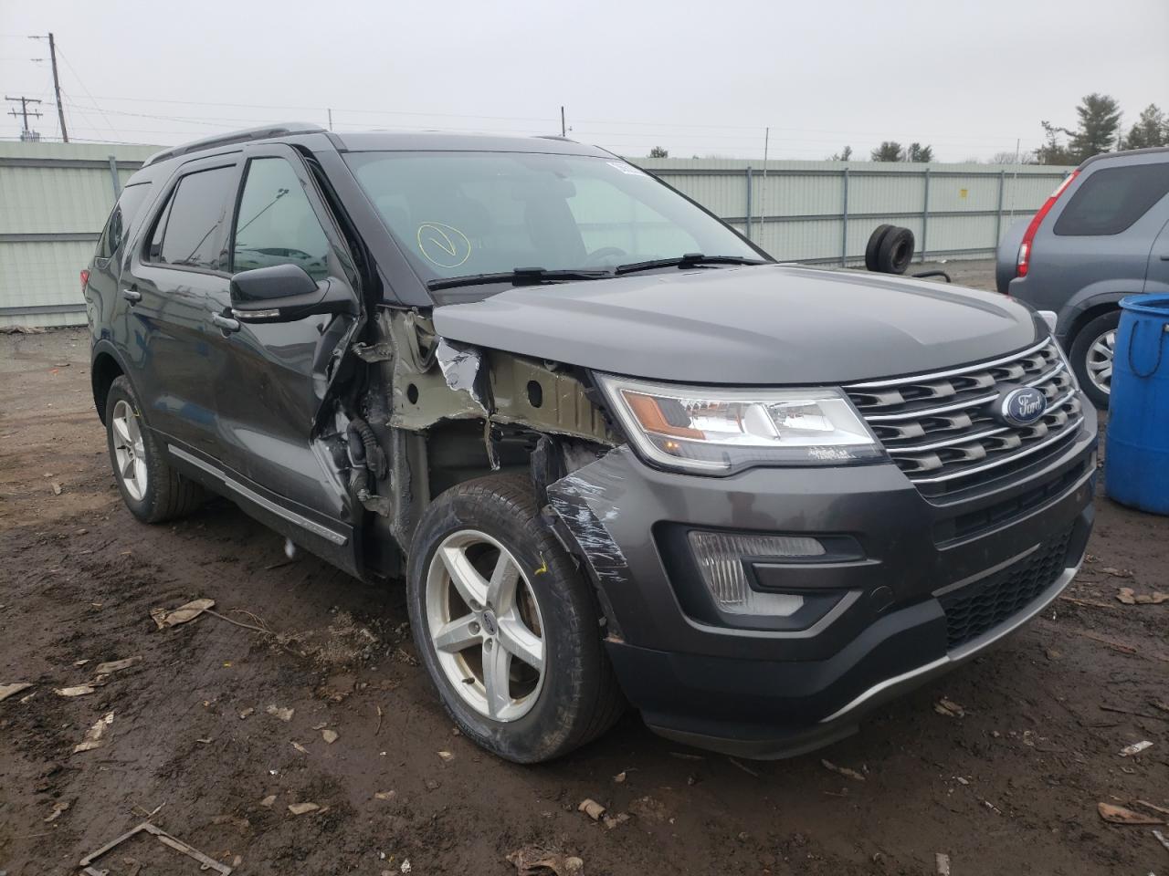 FORD EXPLORER X 2017 with VIN 1FM5K8DH0HGE18202 - Photo from auction